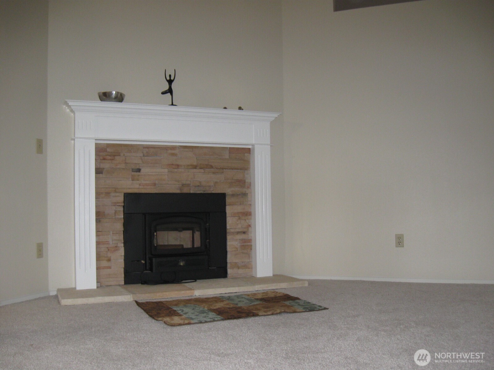 8428 Northeast 178th Street Bothell, WA 98011 - Photo 3 of 23