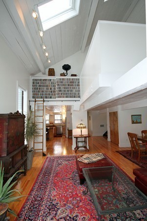 81 Croton Street Wellesley, MA 02481 - Photo 8 of 30