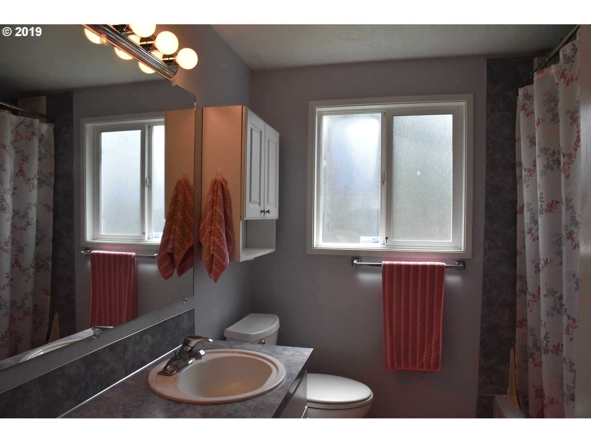 621 V Street Springfield, OR 97477 - Photo 11 of 21