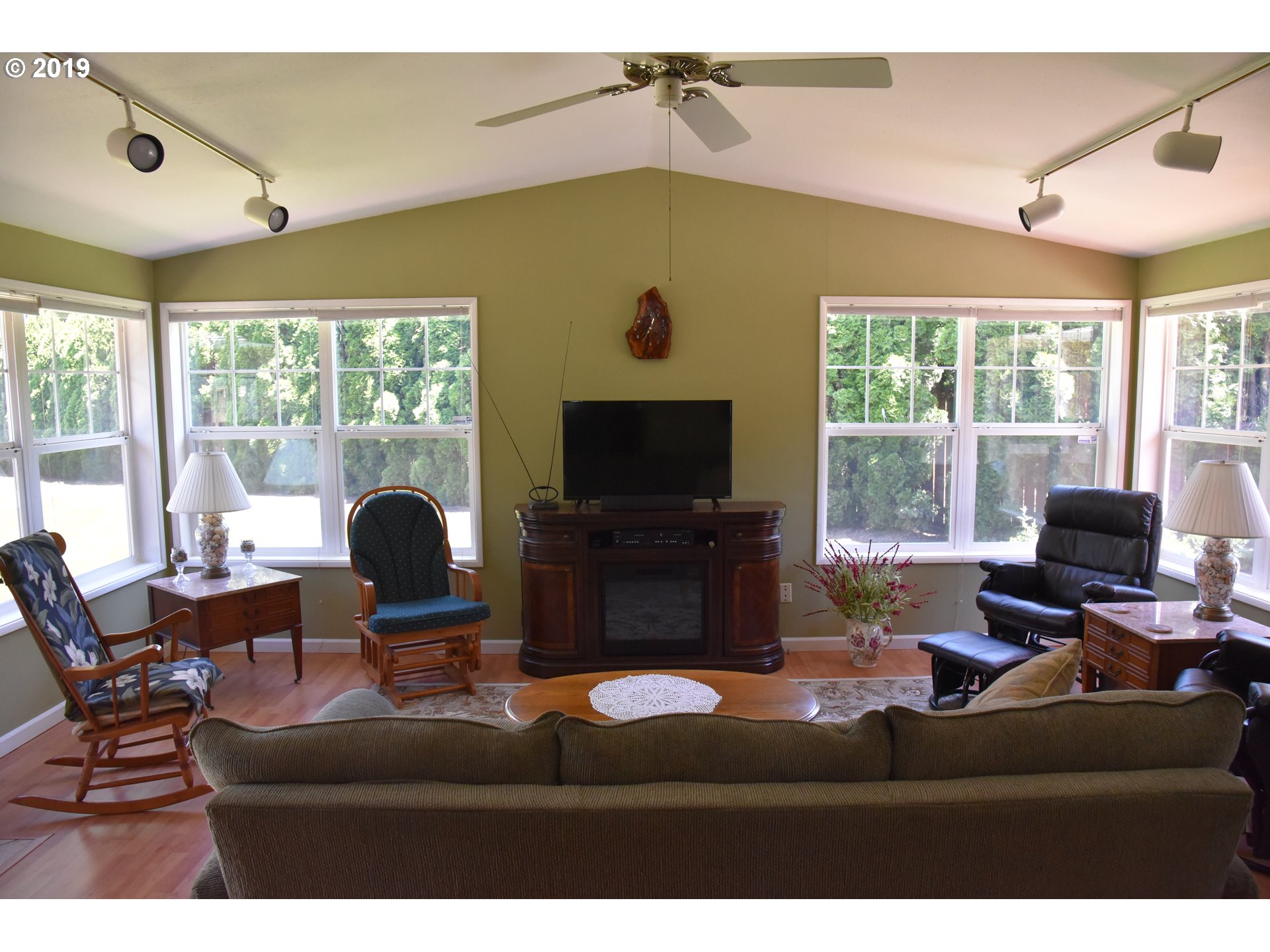 621 V Street Springfield, OR 97477 - Photo 17 of 21