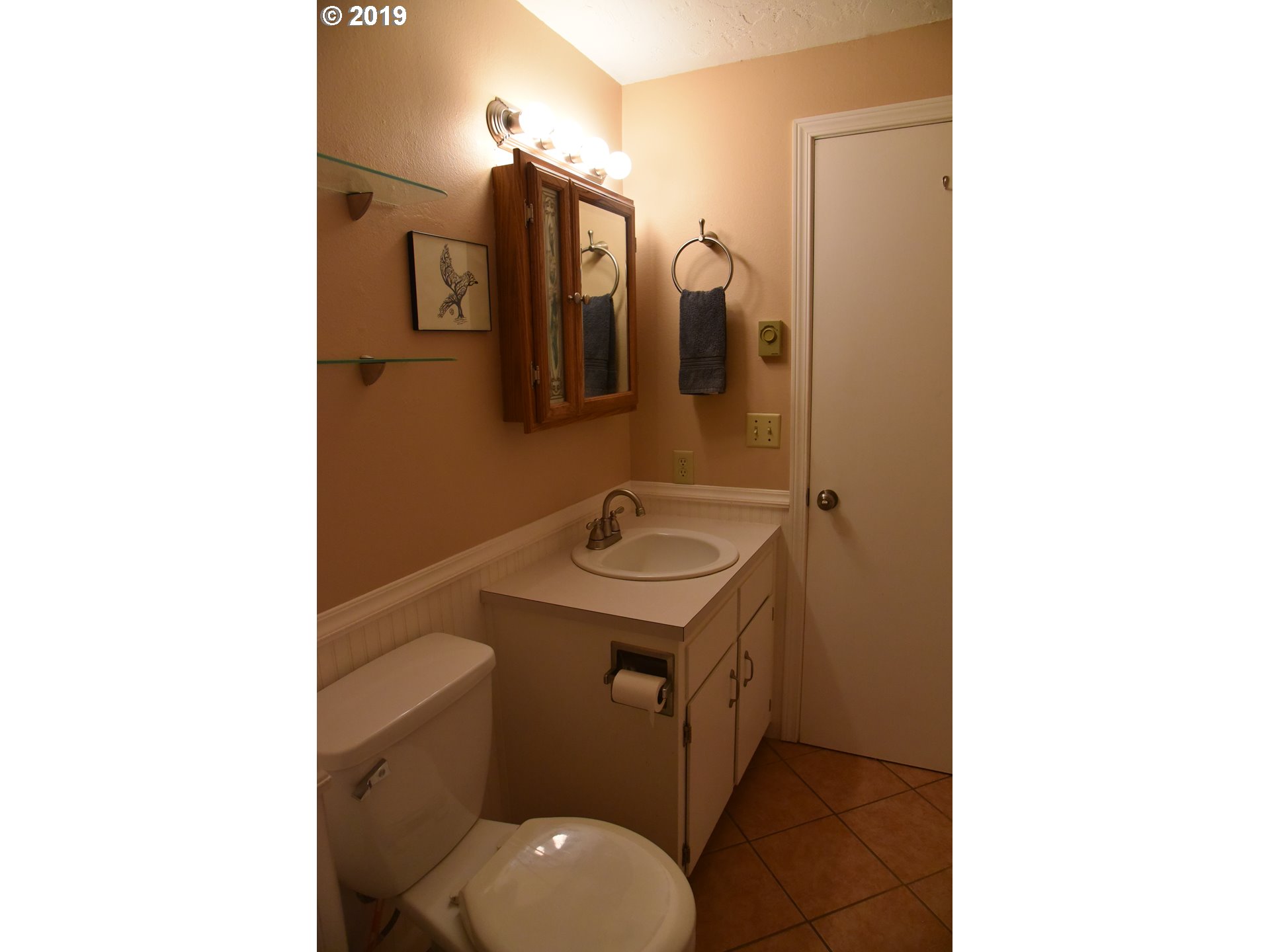 621 V Street Springfield, OR 97477 - Photo 8 of 21