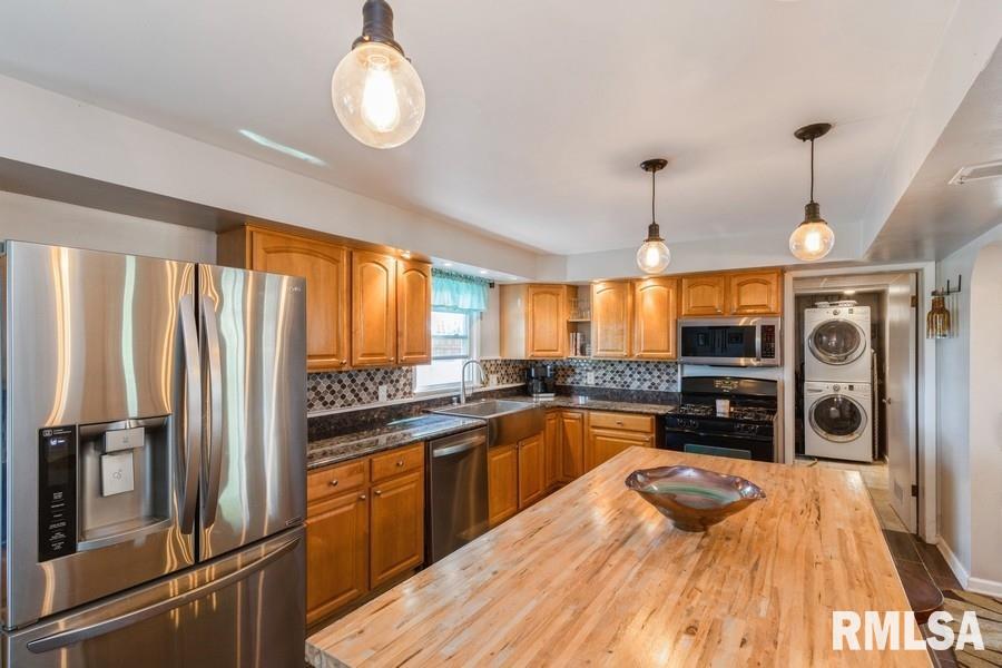 13602 137th Avenue West Taylor Ridge, IL 61284 - Photo 10 of 18 Gallery Image 10