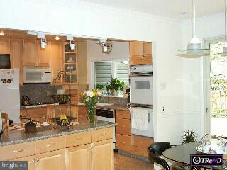 911 Crosswicks Road Rydal, PA 19046 - Photo 2 of 5