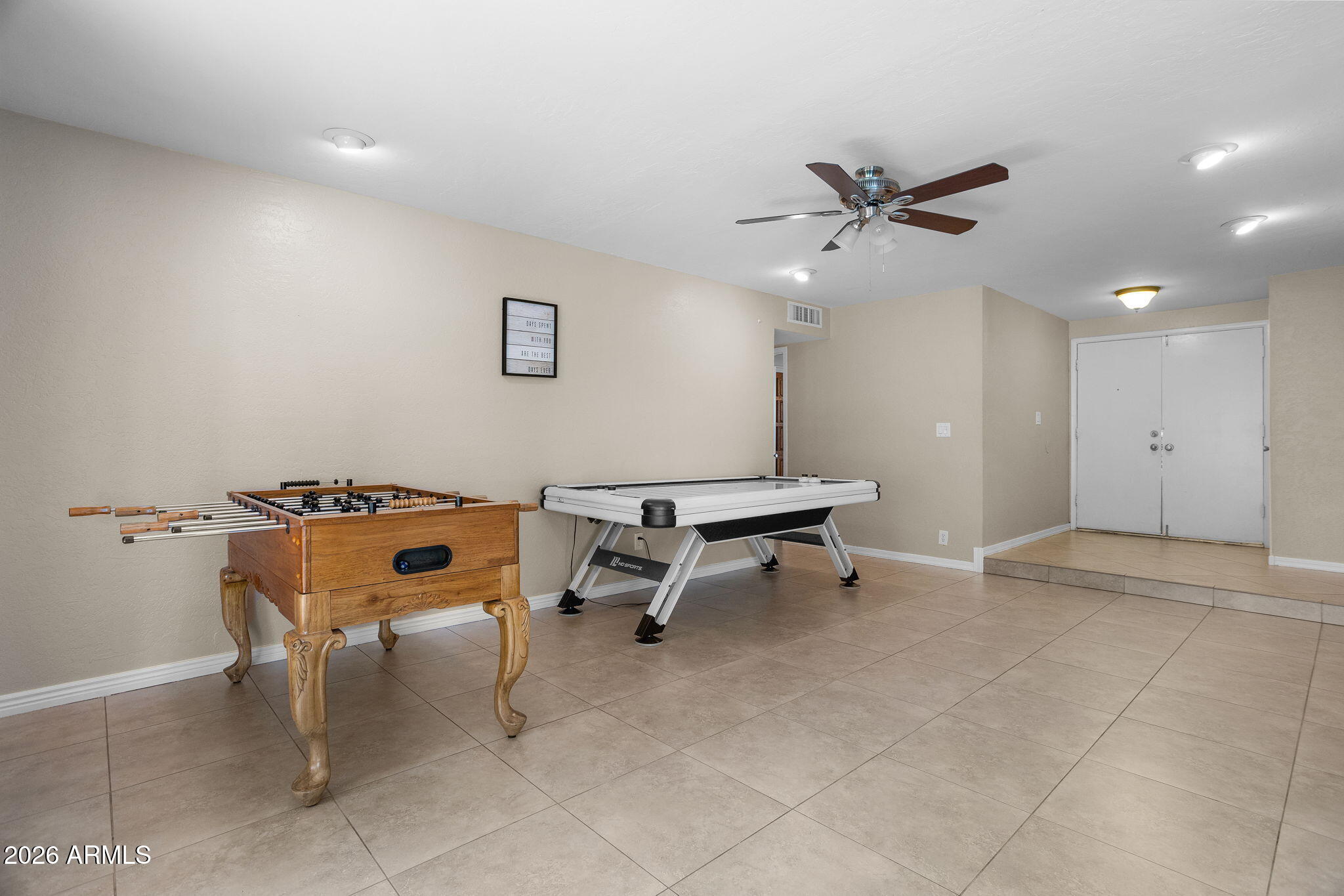 2439 West Kathleen Road Phoenix, AZ 85023 - Photo 9 of 24 2439 W Kathleen