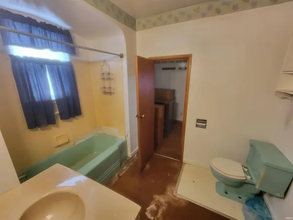 $163,000 | 8720 East 50 North, Portland, IN 47371