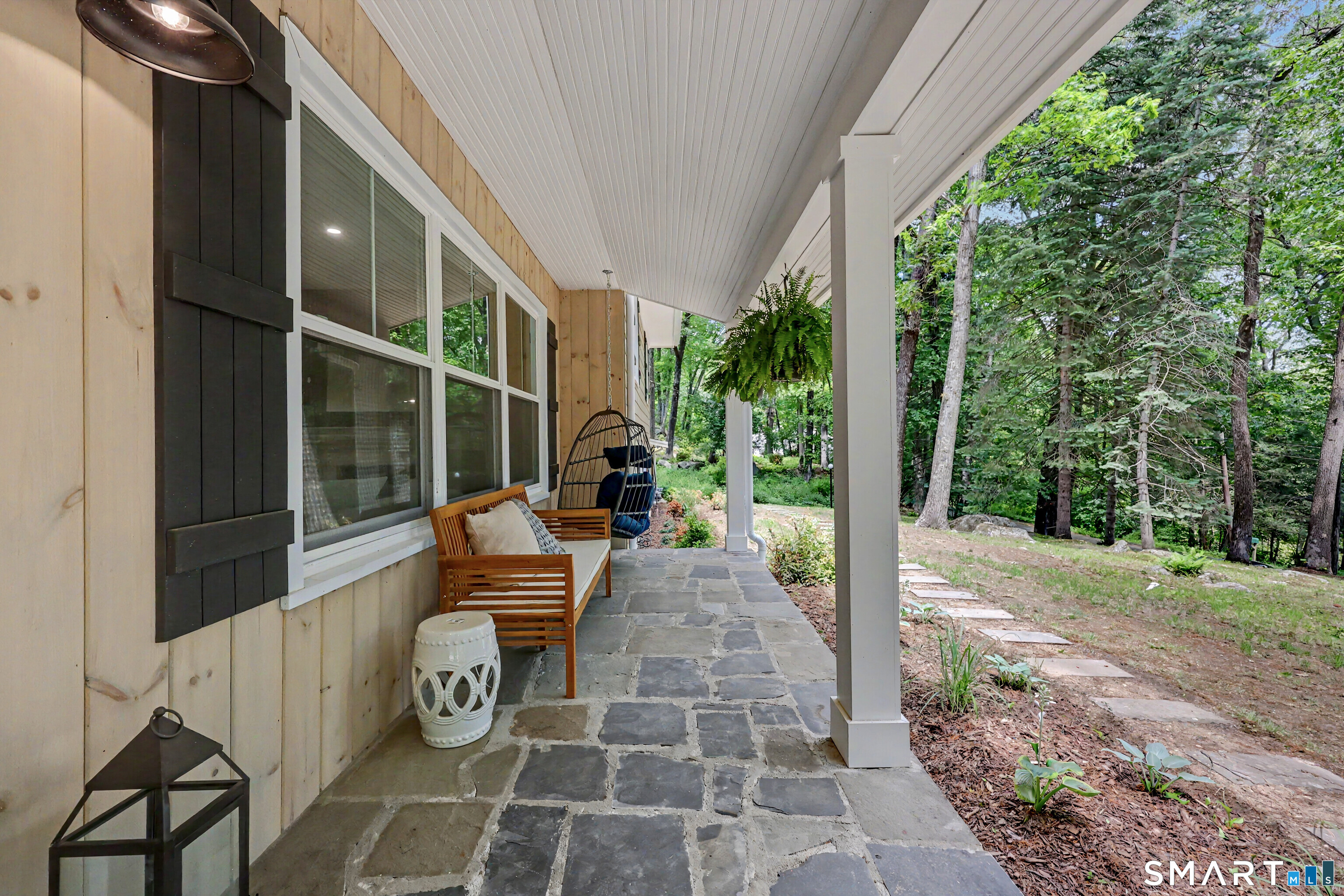 24 Wills Road Newtown, CT 06470 - Photo 4 of 38