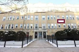 $1,995 | 4511 Malden Street, Unit 1B, Chicago, IL 60640