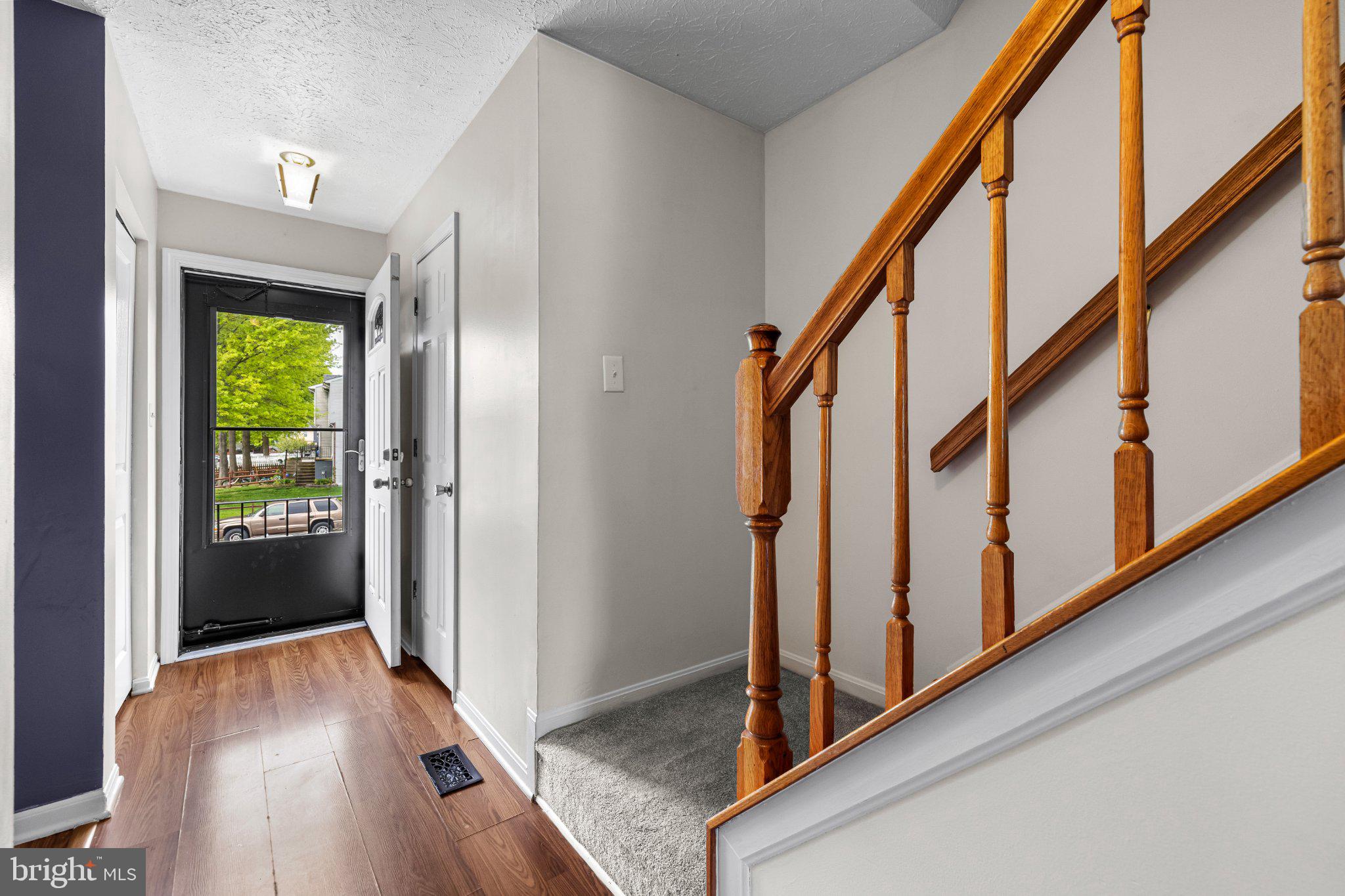 639 Kittendale Road Middle River, MD 21220 - Photo 6 of 45 Inviting entryway with warm tones.