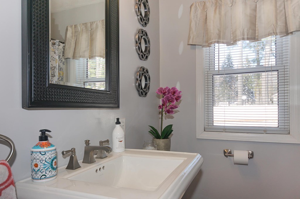 42 College Road Burlington, MA 01803 - Photo 15 of 27 Gallery Image 15