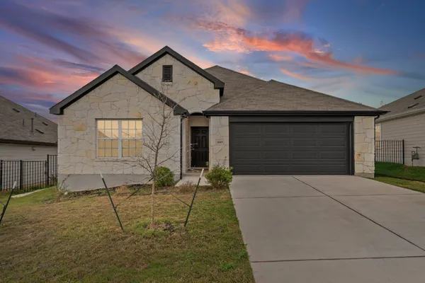 $2,150 | 7619 Grenadine Bloom Bend, Del Valle, TX 78617