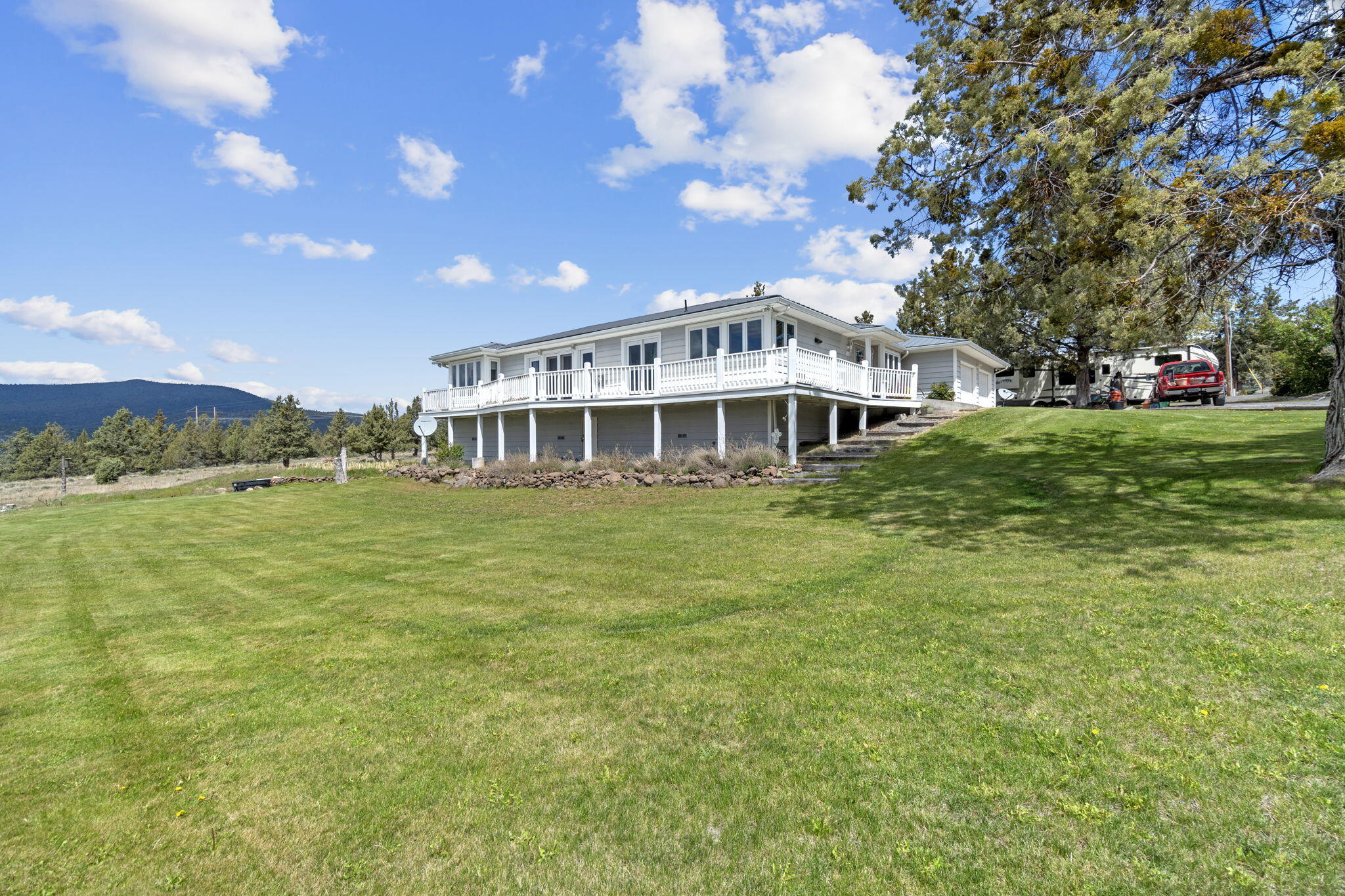 17722 Pope Road Merrill, OR 97633 - Photo 52 of 61 a view of a house with a big yard