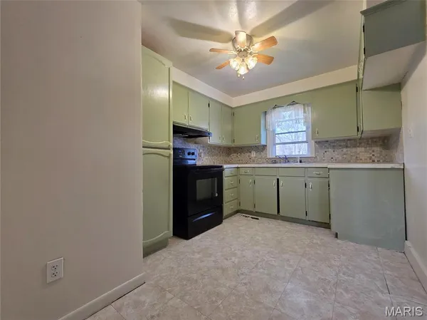 $159,500 | 817 Kay Drive, Fulton, MO 65251