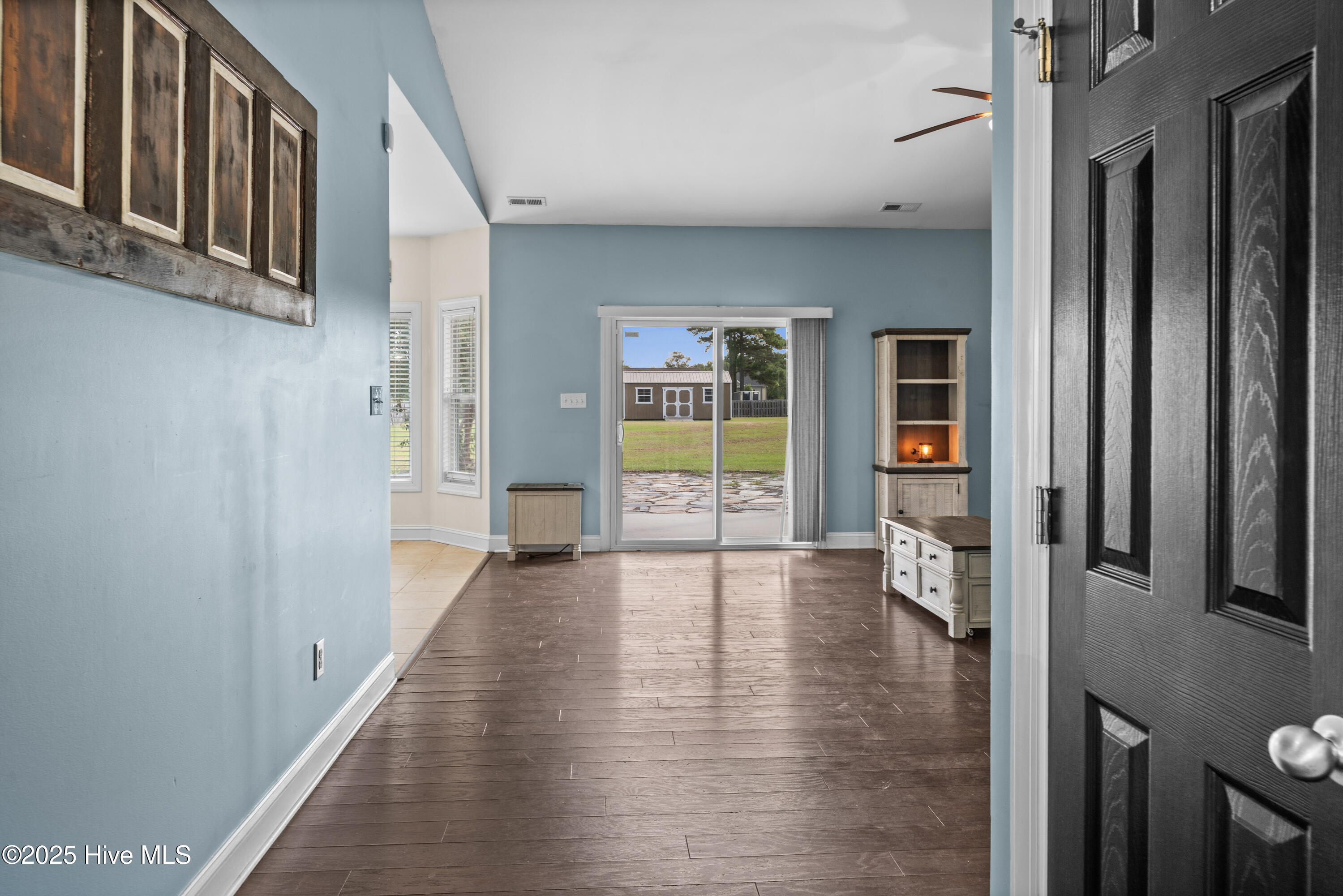 265 Hardison Road Holly Ridge, NC 28445 - Photo 4 of 51 14-DSC09845