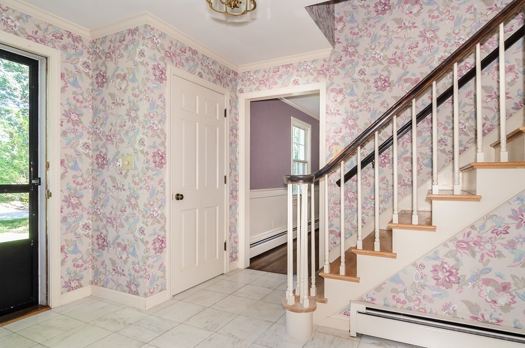 2 Lowell Road Wellesley, MA 02481 - Photo 3 of 20