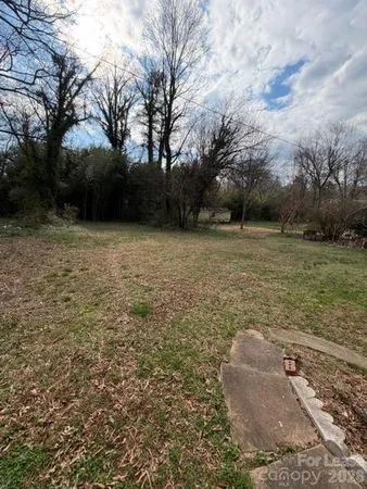 $1,975 | 415 7th Ave Place Northwest, Hickory, NC 28601