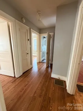 $1,975 | 415 7th Ave Place Northwest, Hickory, NC 28601