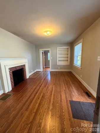 $1,975 | 415 7th Ave Place Northwest, Hickory, NC 28601