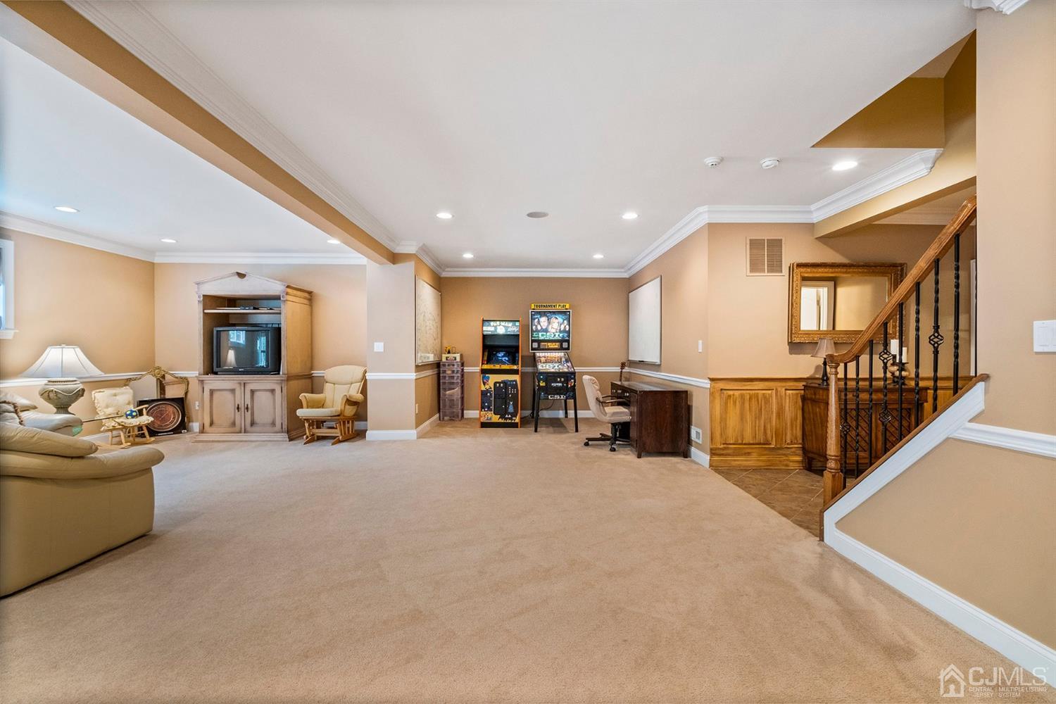 12 Horseshoe Court Monroe Township, NJ 08831 - Photo 25 of 81