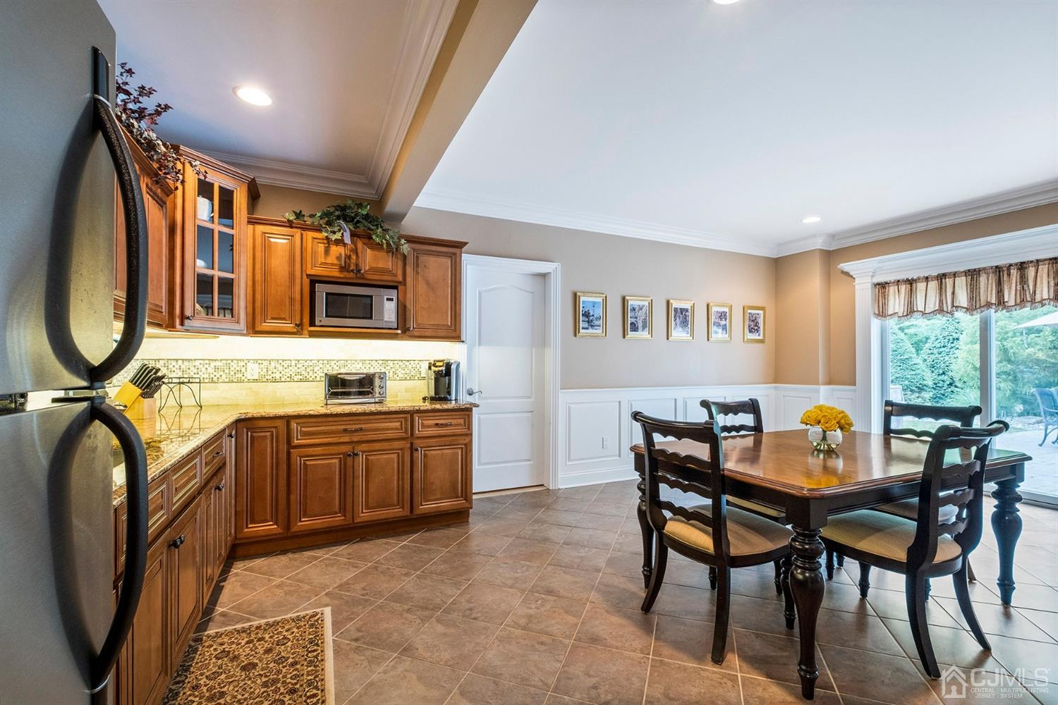 12 Horseshoe Court Monroe Township, NJ 08831 - Photo 27 of 81