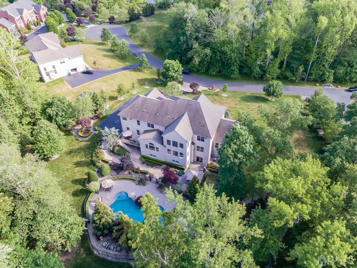 12 Horseshoe Court Monroe Township, NJ 08831 - Photo 45 of 81