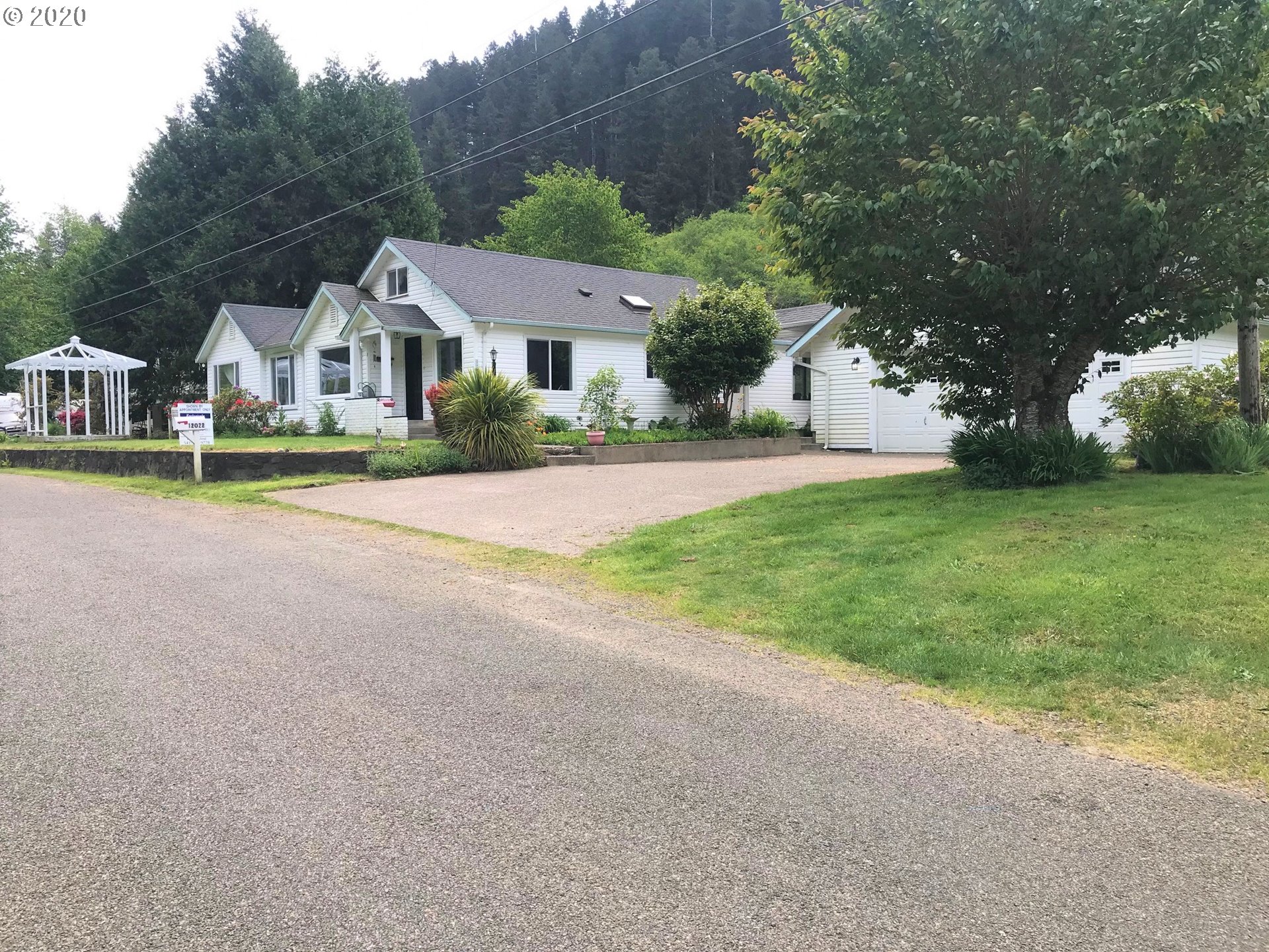 12022 East Mapleton Road Mapleton, OR 97453 - Photo 27 of 31 Gallery Image 27