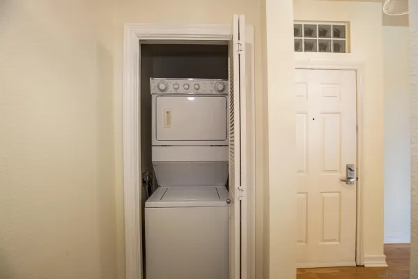 $3,400 | 1400 Broadway, Unit 1206, San Diego, CA 92101