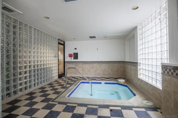 $3,400 | 1400 Broadway, Unit 1206, San Diego, CA 92101