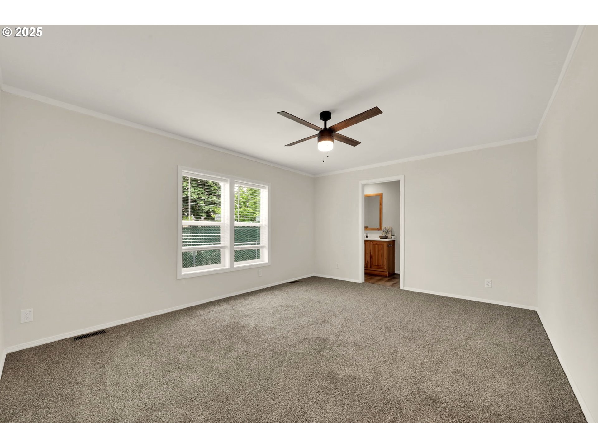 5660 Daisy Street, Unit 34 Springfield, OR 97478 - Photo 14 of 24 Gallery Image 14
