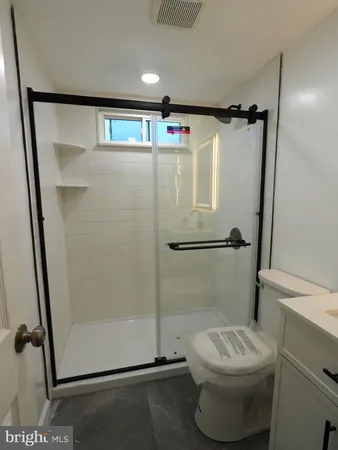 $2,300 | 710 North York Road, Willow Grove, PA 19090