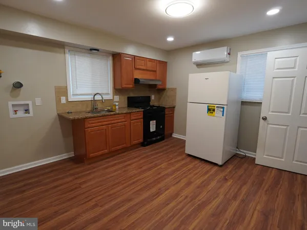 $2,300 | 710 North York Road, Willow Grove, PA 19090