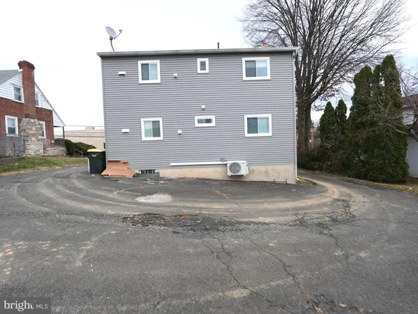 $2,300 | 710 North York Road, Willow Grove, PA 19090