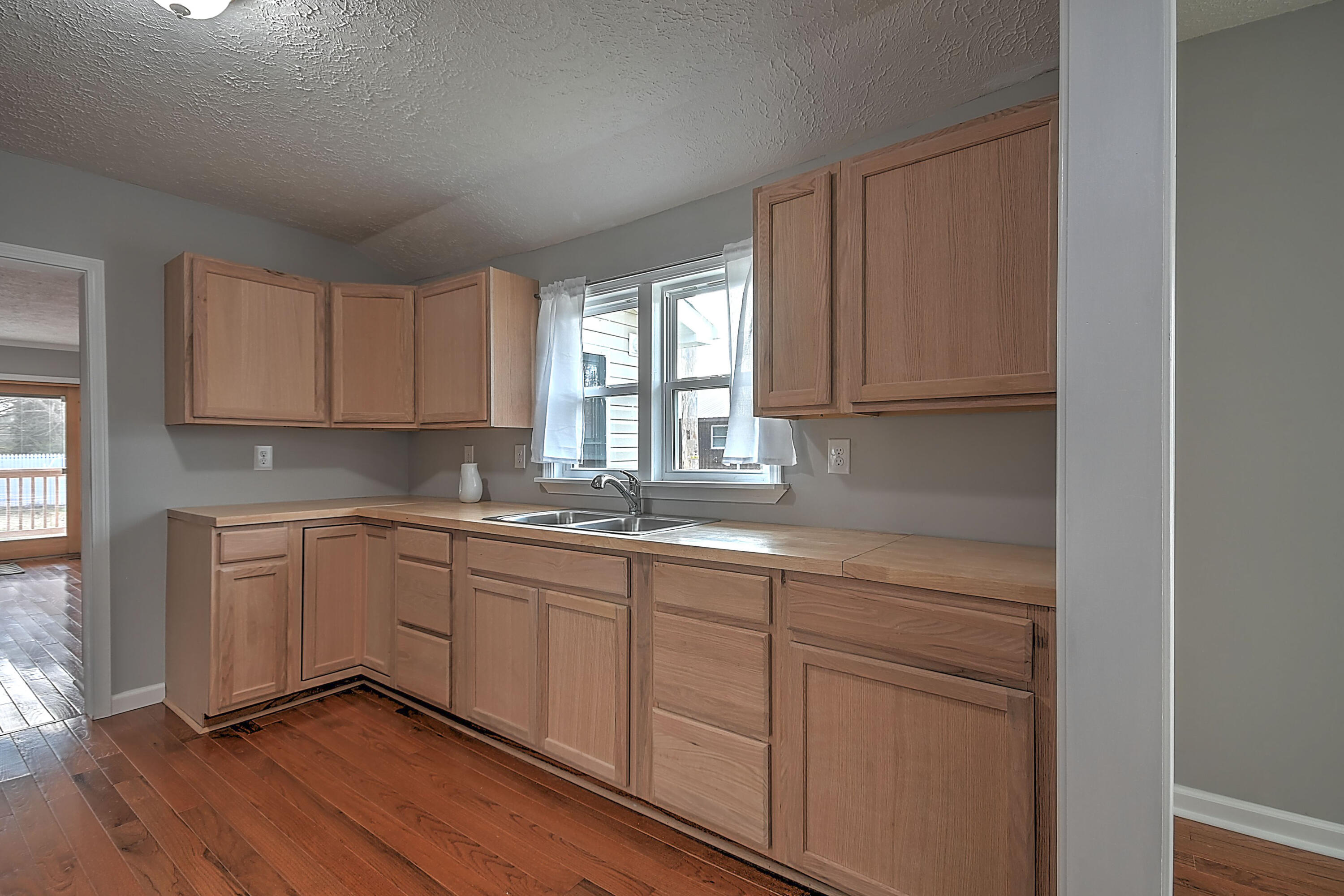 2509 Overlook Road Kingsport, TN 37664 - Photo 10 of 33 2509 Overlook-22