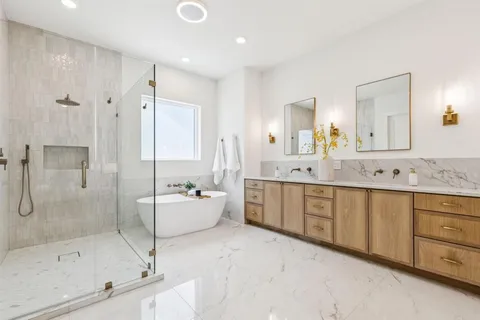 $2,149,900 | 6402 Kenwood Avenue, Dallas, TX 75214