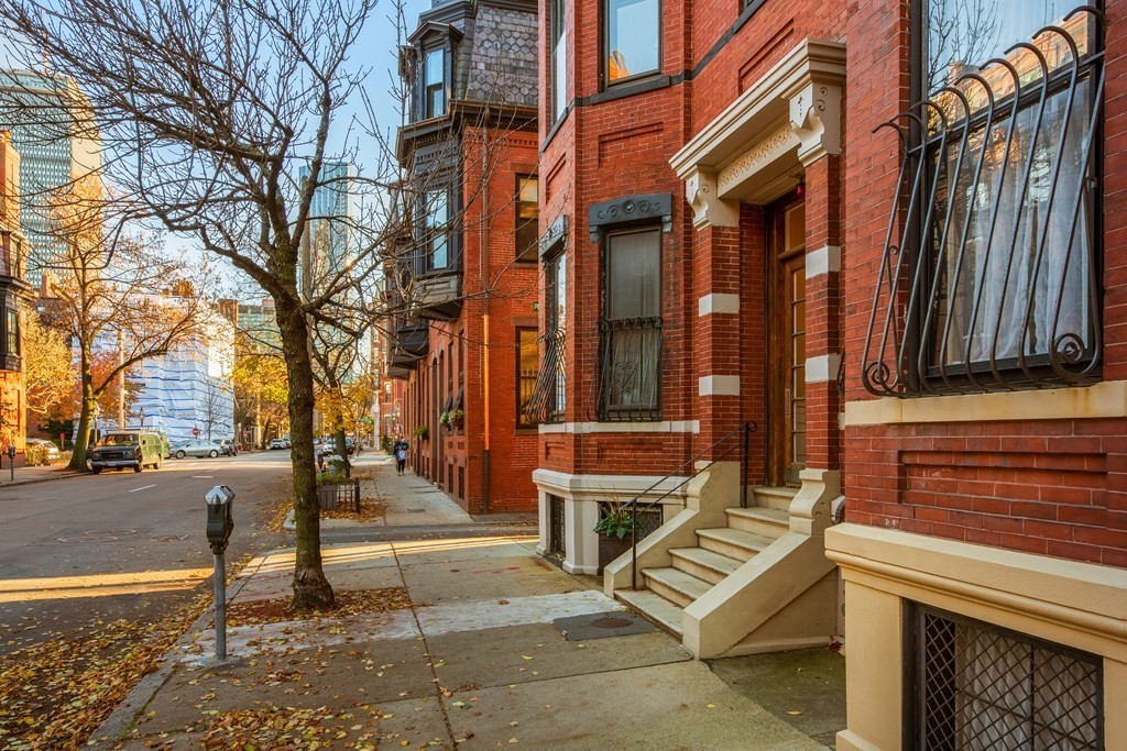 11 Hereford Street Boston, MA 02115 - Photo 1 of 16