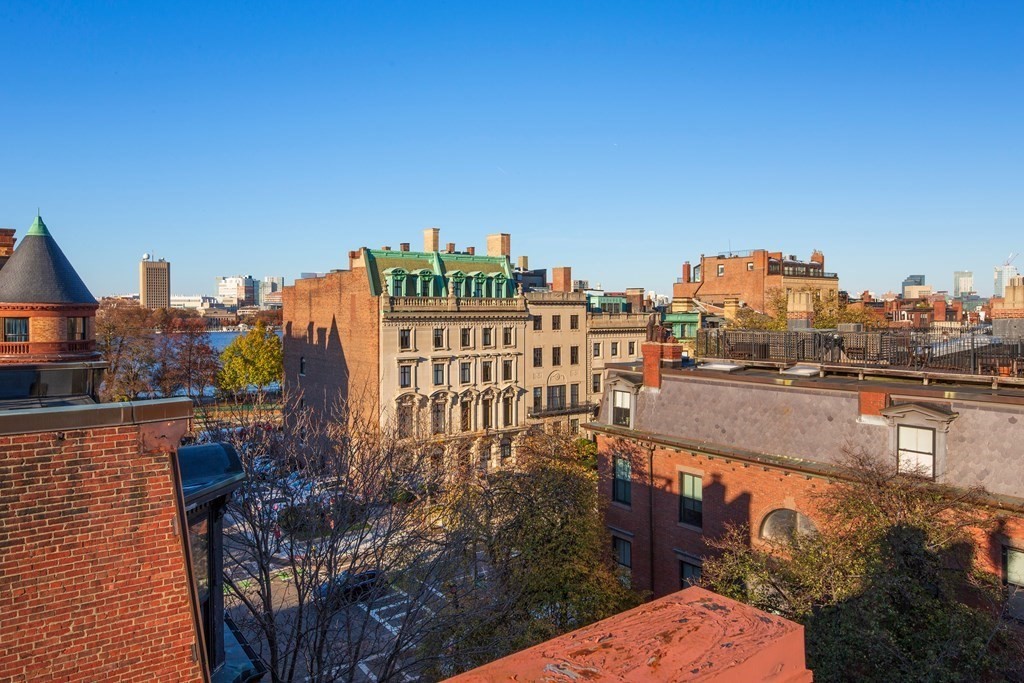 11 Hereford Street Boston, MA 02115 - Photo 14 of 16