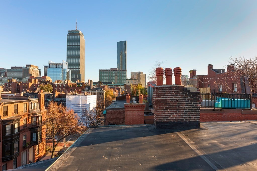 11 Hereford Street Boston, MA 02115 - Photo 15 of 16