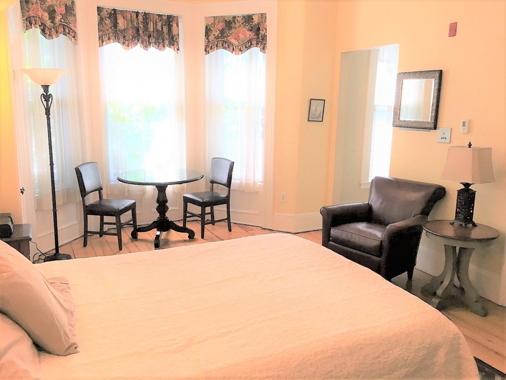 11 Hereford Street Boston, MA 02115 - Photo 16 of 16