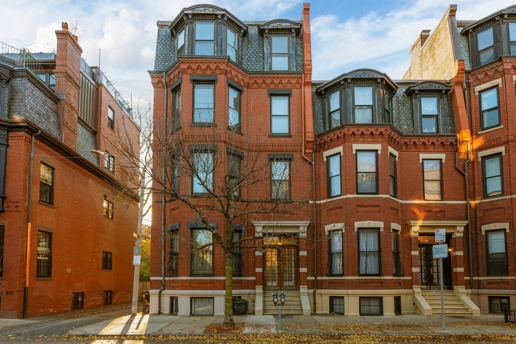 11 Hereford Street Boston, MA 02115 - Photo 3 of 16