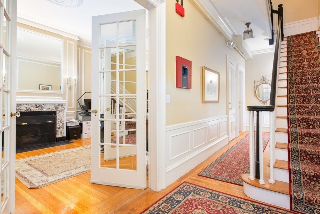 11 Hereford Street Boston, MA 02115 - Photo 4 of 16