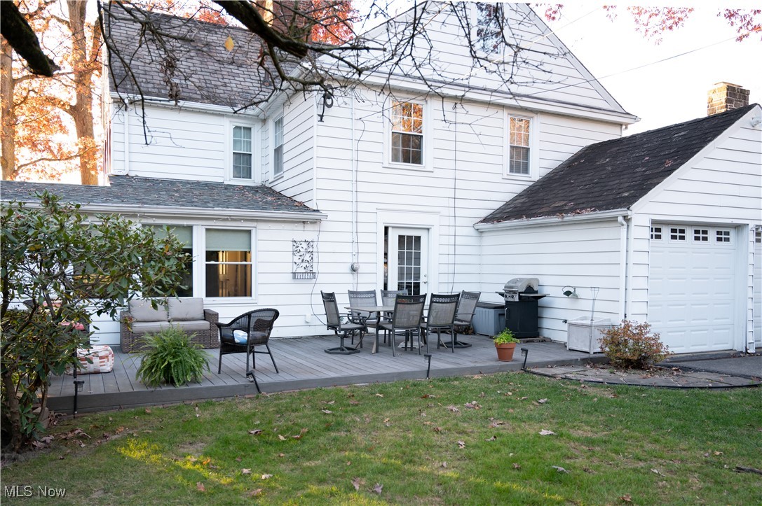 4141 Windsor Road Youngstown, OH 44512 - Photo 33 of 41 Deck.