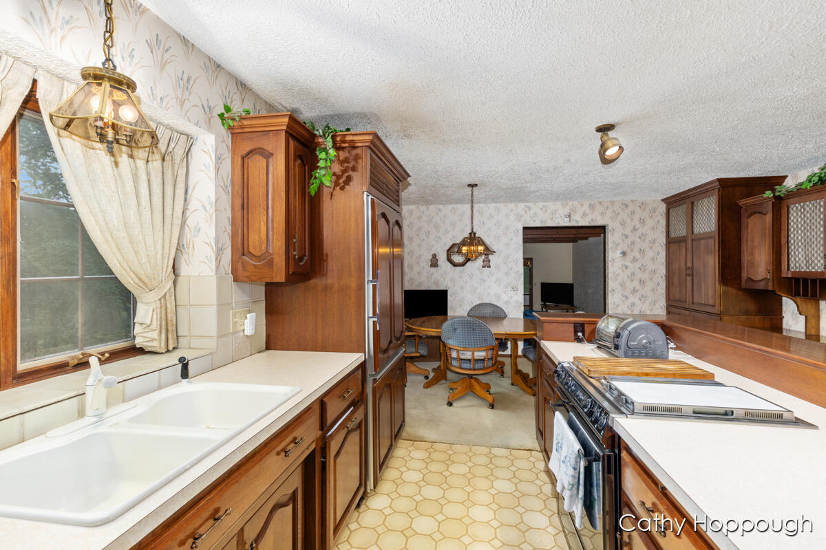 735 Prairie Creek Road Ionia, MI 48846 - Photo 15 of 81