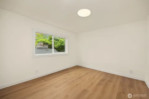 $850,000 | 5040 35th Avenue Southwest, Seattle, WA 98126
