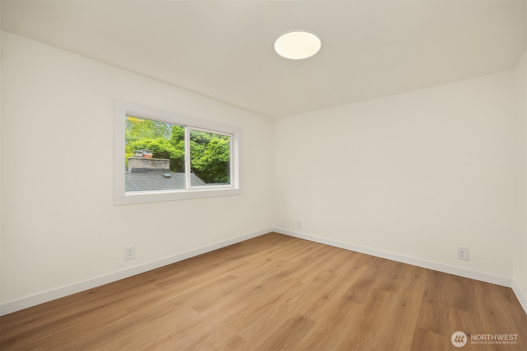 5040 35th Avenue Southwest Seattle, WA 98126 - Photo 26 of 30