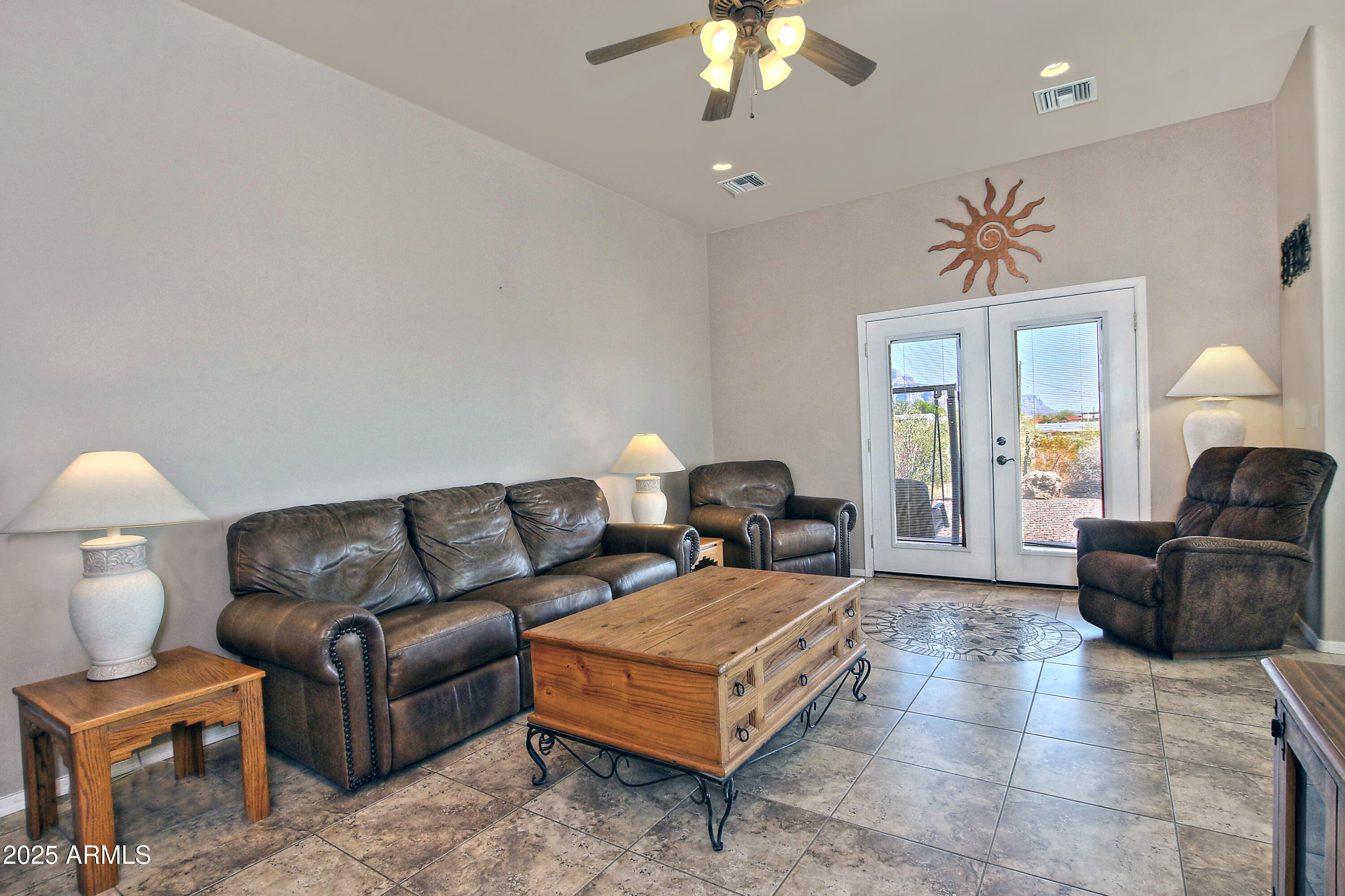 5117 North Chisholm Road Apache Junction, AZ 85120 - Photo 11 of 46 Set27