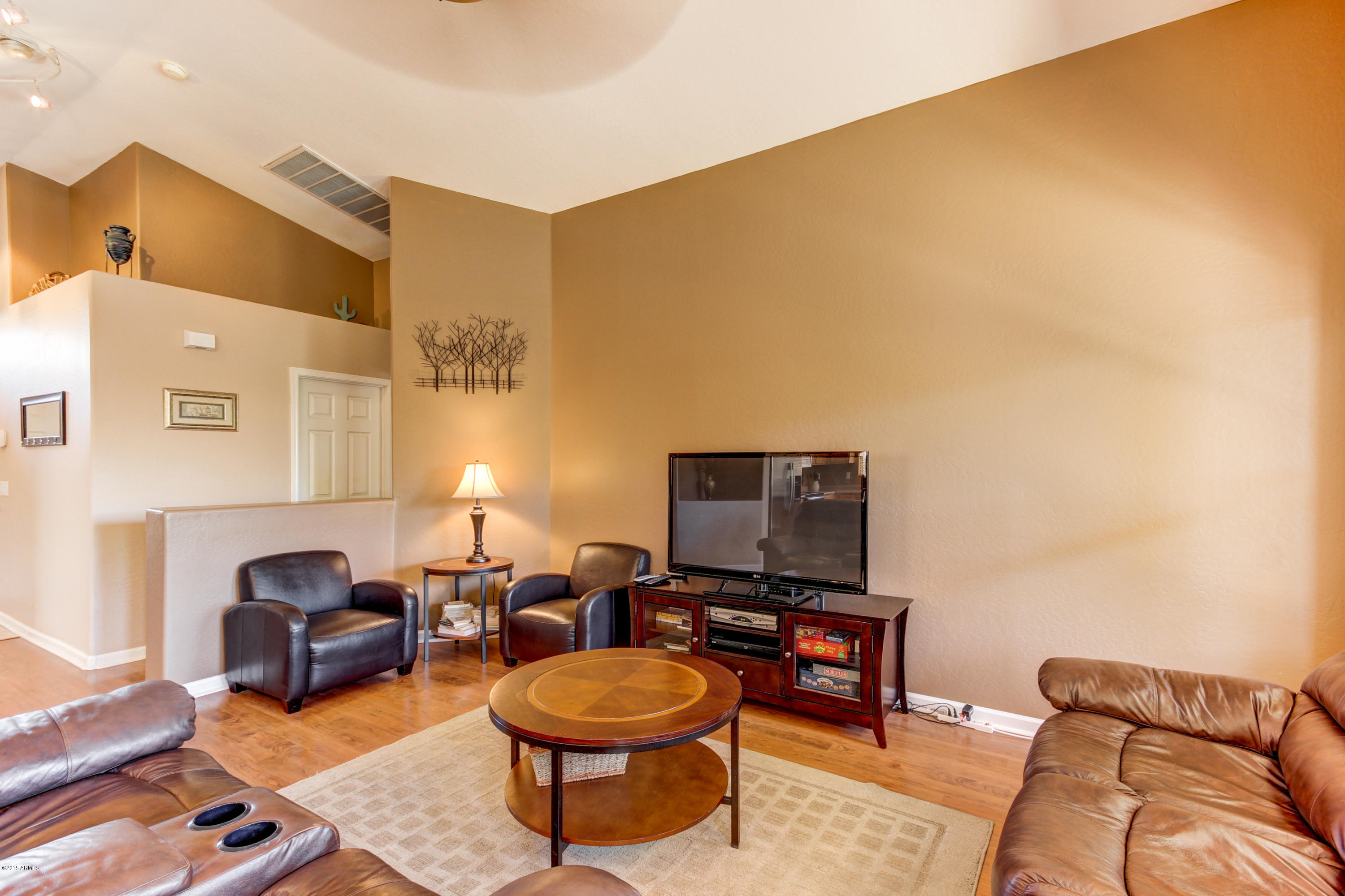 3305 East Warbler Road Gilbert, AZ 85297 - Photo 12 of 28 Living Room - View 2