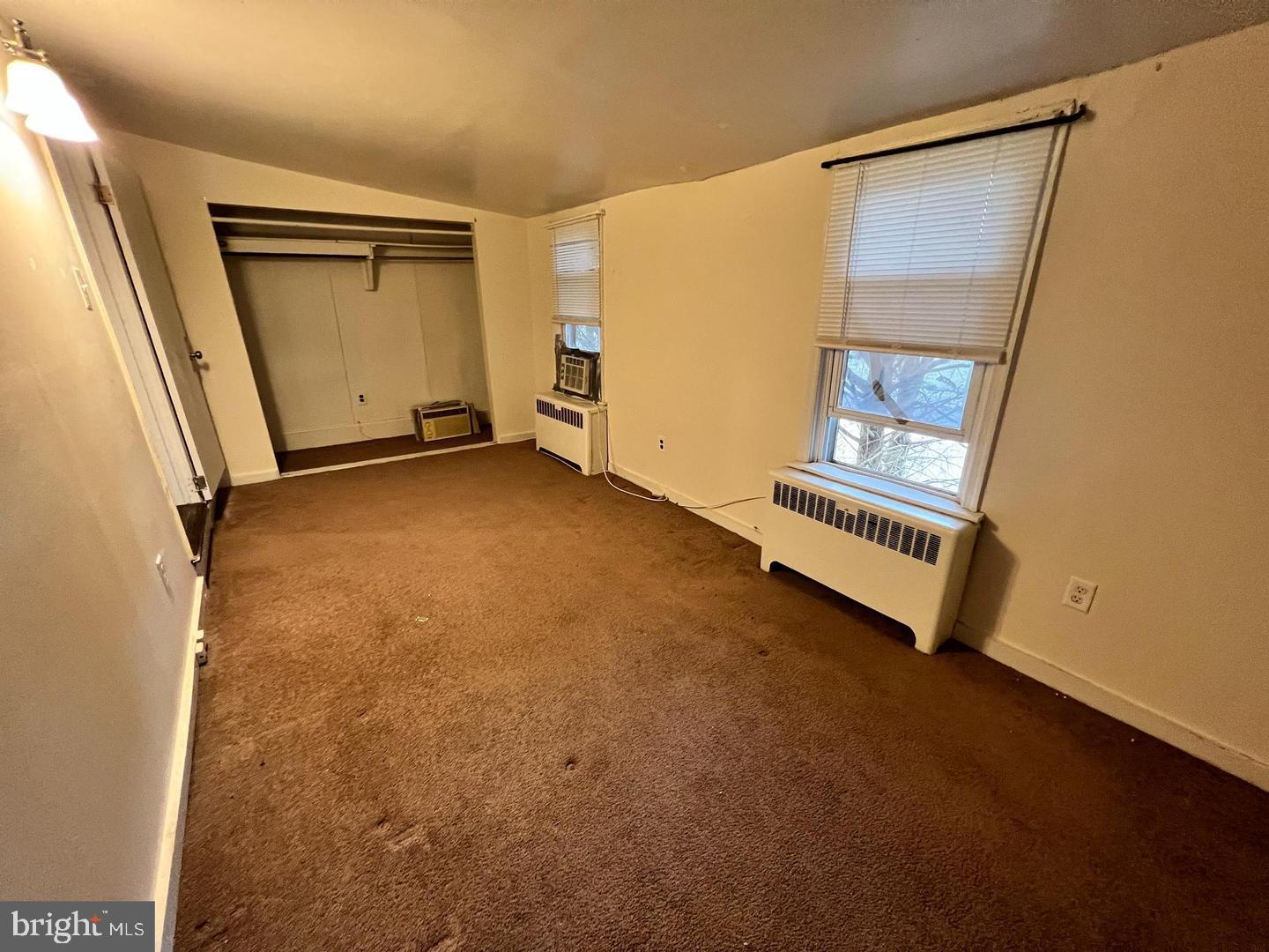153 New Freedom Road Berlin, NJ 08009 - Photo 11 of 19 an empty room with windows