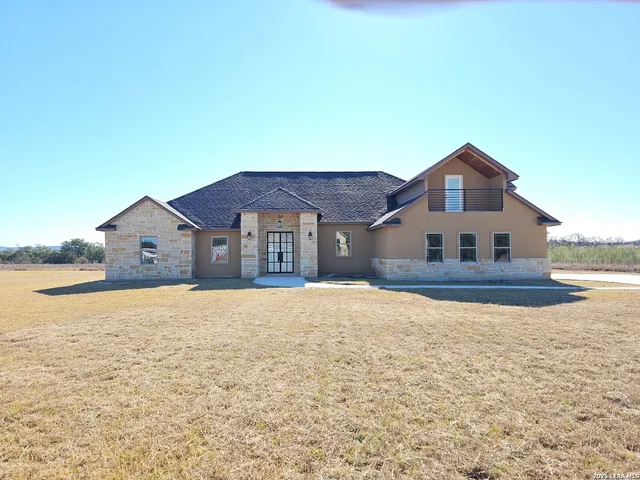 $649,000 | 956 Horseshoe Falls, Bandera, TX 78003