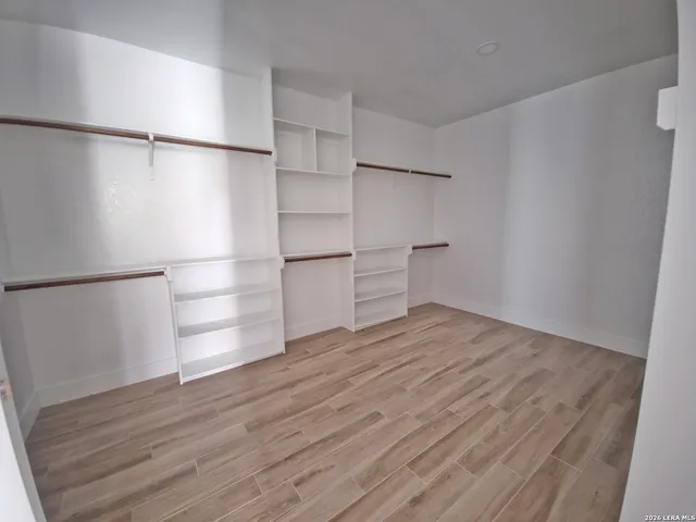 $649,000 | 956 Horseshoe Falls, Bandera, TX 78003