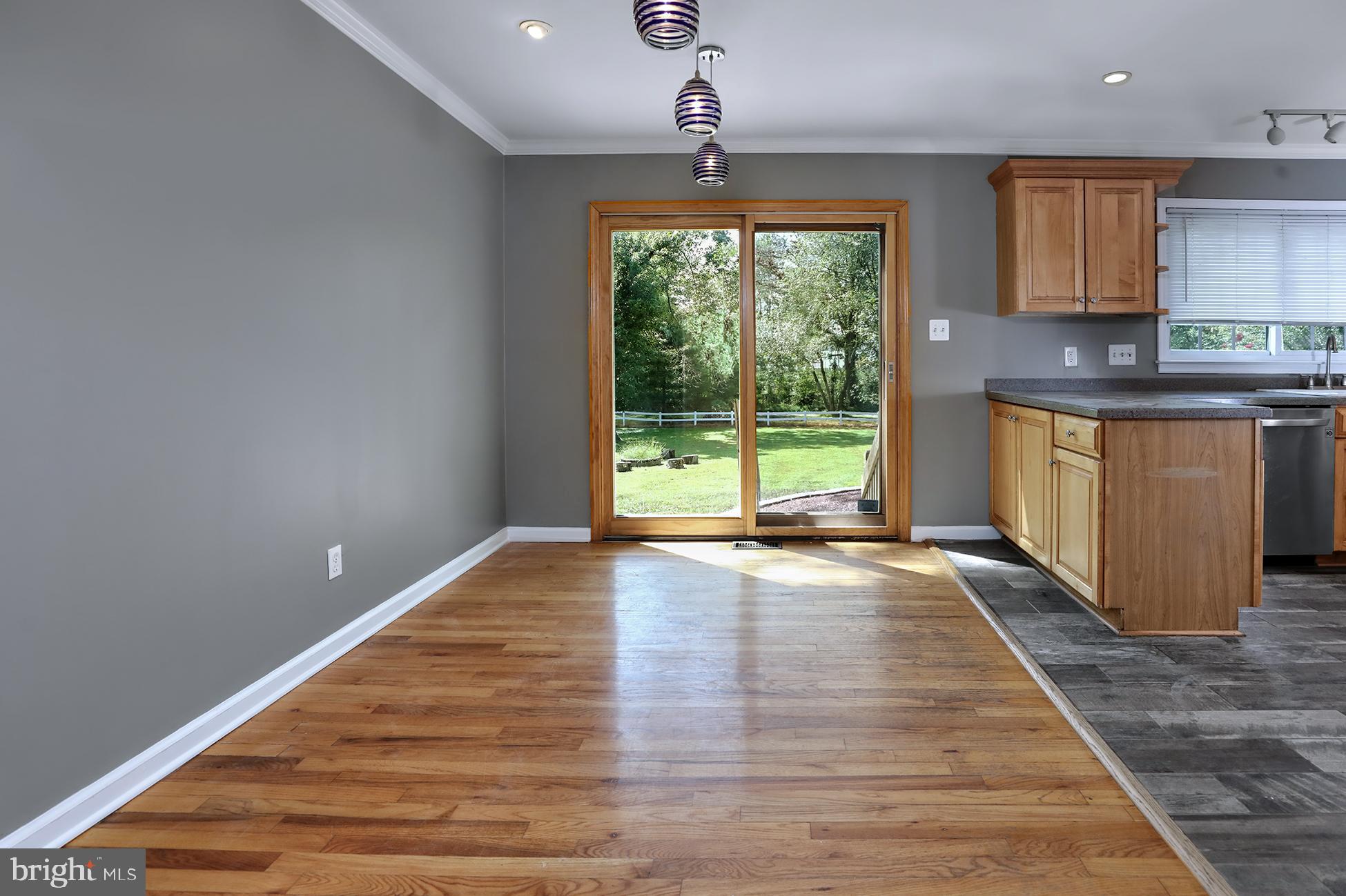 22 Brooktree Road East Windsor, NJ 08520 - Photo 8 of 27 Gallery Image 8