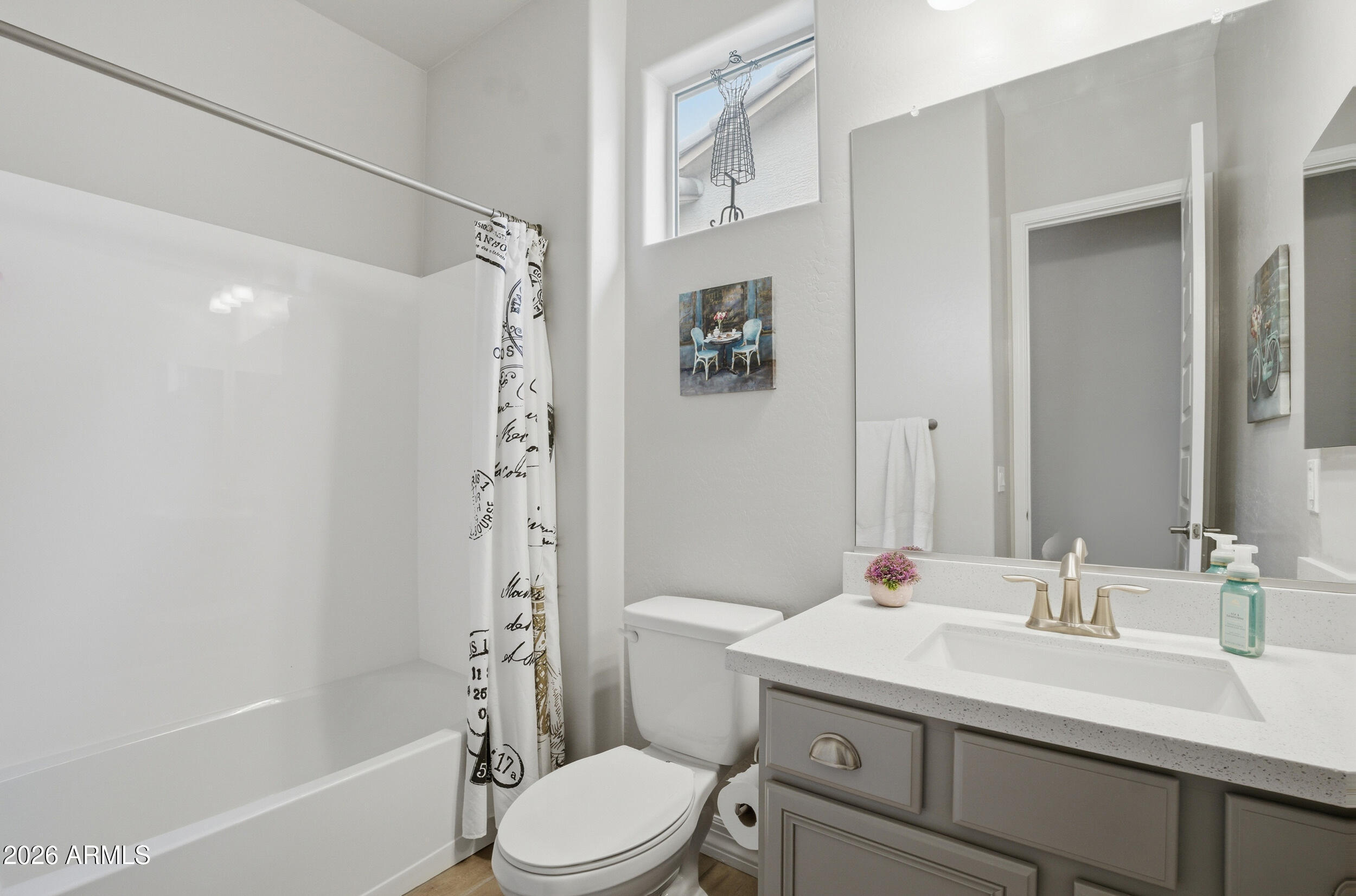 20970 East Reins Road Queen Creek, AZ 85142 - Photo 26 of 38 Hallway Full Bathroom